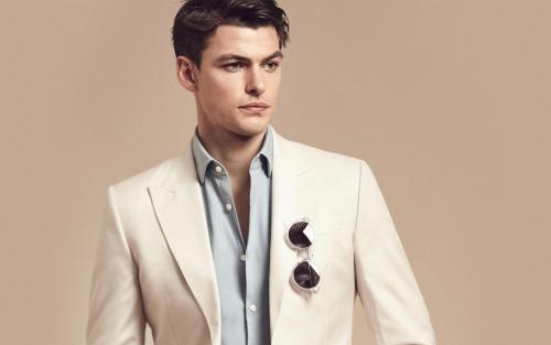 Cara Tepat Mix and Match Outfit Berwarna Pastel